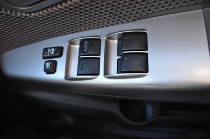 2013 TOYOTA HILUX SR5 DOUBLE CAB KUN26R MY12