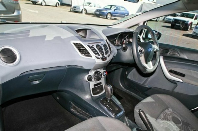2012 FORD FIESTA LX PwrShift WT