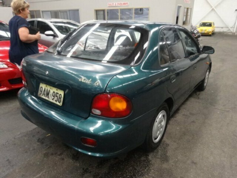 1994 HYUNDAI EXCEL LX