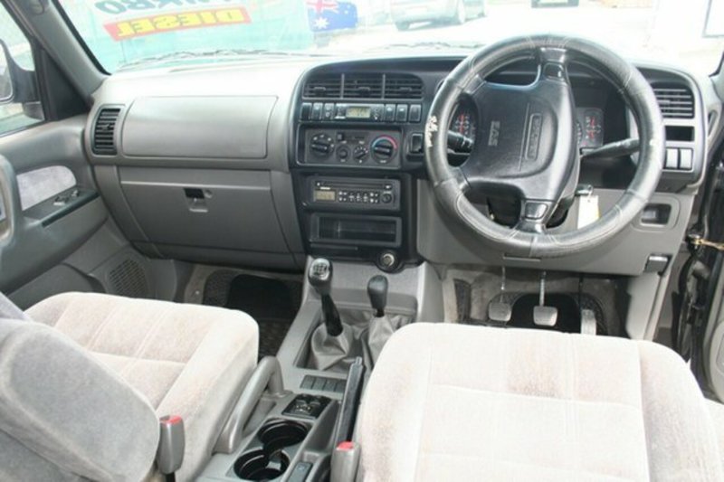 2001 HOLDEN JACKAROO SE LWB (4x4) U8
