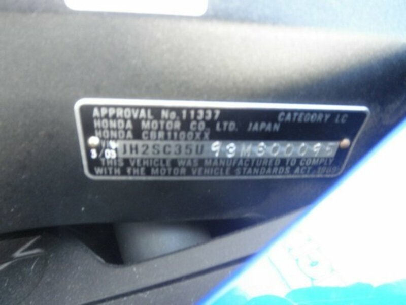 2003 HONDA 1100CC CBR1100XX (SUPER BLACKBIRD) 3