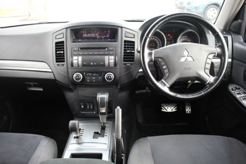 2006 MITSUBISHI PAJERO VR-X NS