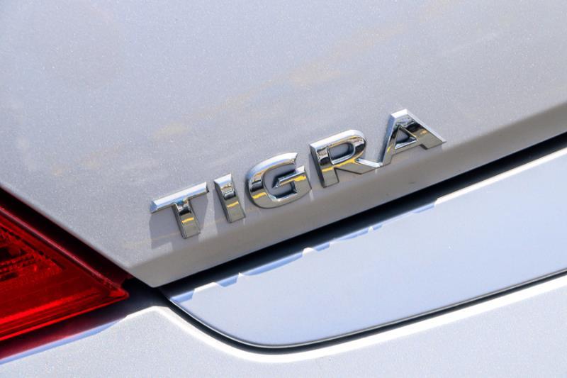 2006 HOLDEN TIGRA XC