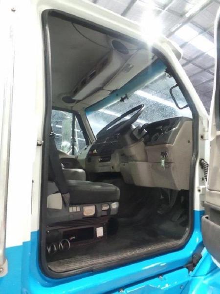2007 STERLING LT9500