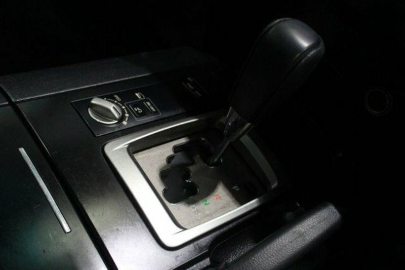 2012 TOYOTA LANDCRUISER GX (4x4) VDJ200R