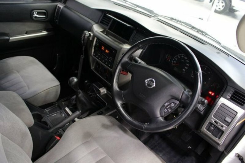 2006 NISSAN PATROL ST (4x4) GU IV
