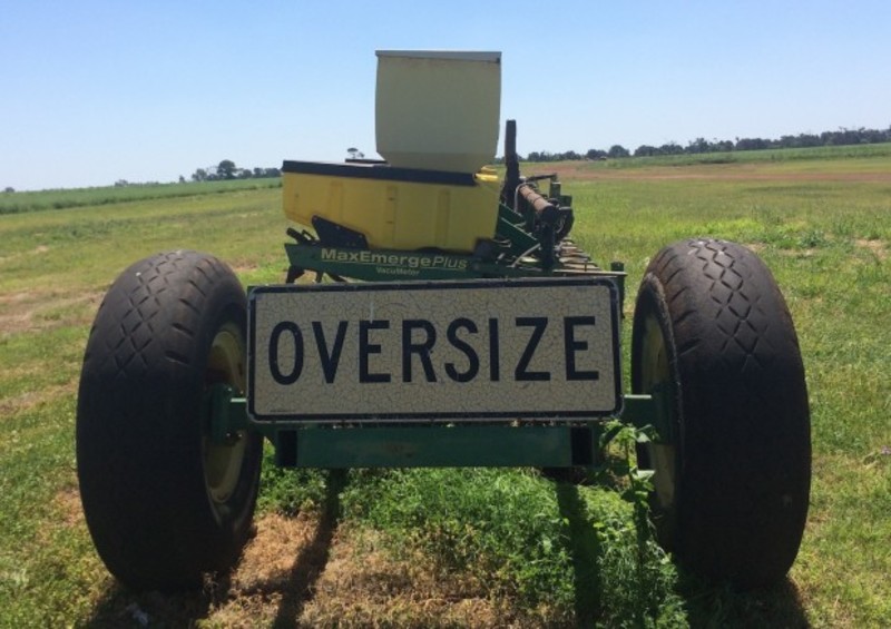 JOHN DEERE 1700 Seeding Planting Equip