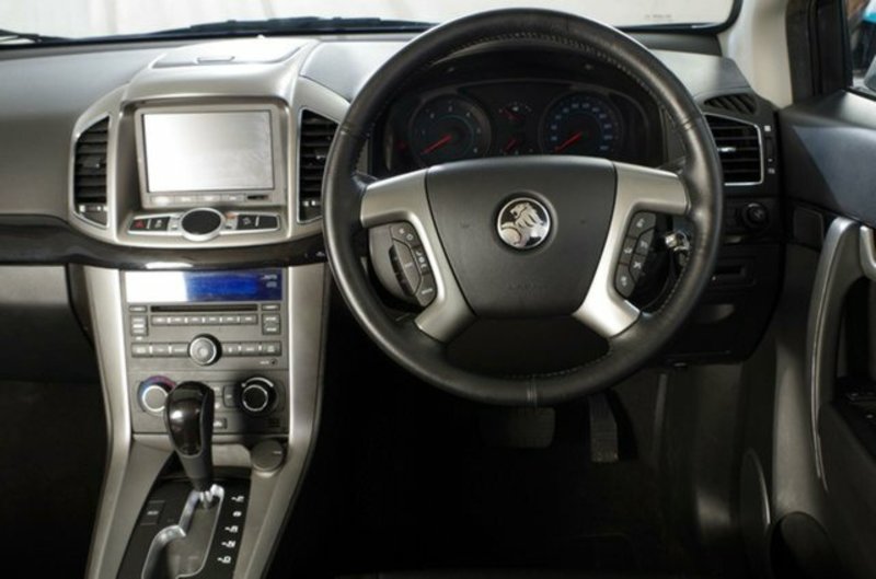 2011 HOLDEN CAPTIVA 7 LX (4x4) CG SERIES II