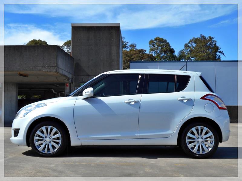 2011 SUZUKI SWIFT GLX FZ