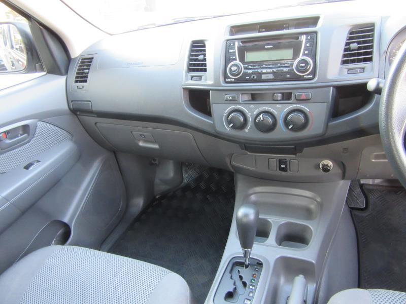 2012 TOYOTA HILUX SR GGN15R MY12