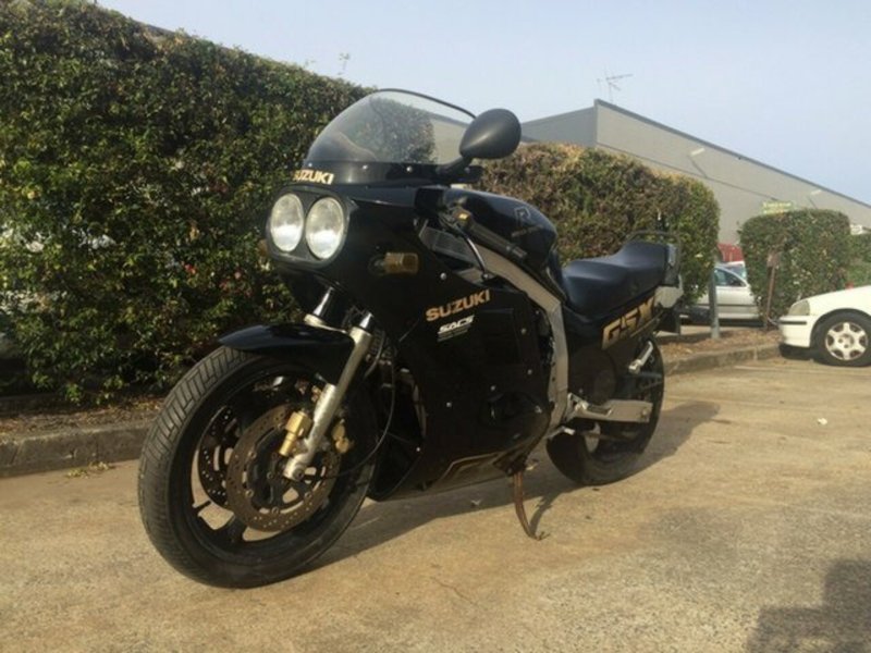 1988 SUZUKI GSXR1100