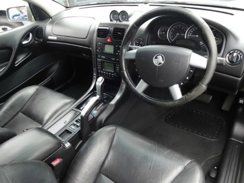 2004 HOLDEN ADVENTRA LX8 VY II