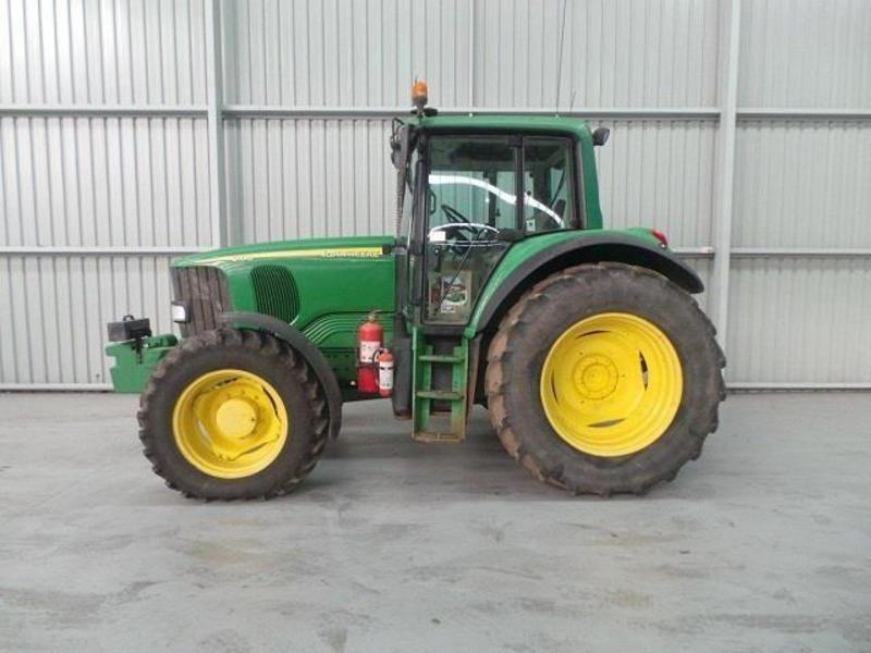 2004 JOHN DEERE 6520