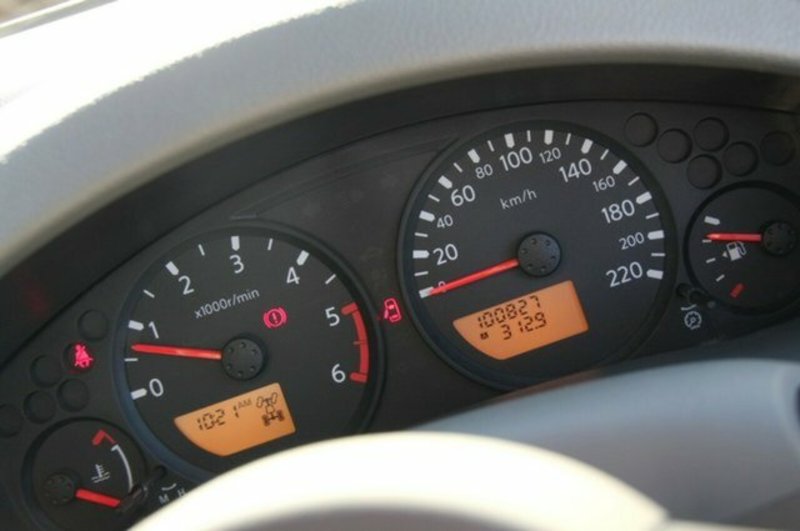 2010 NISSAN NAVARA ST-X (4x4) D40