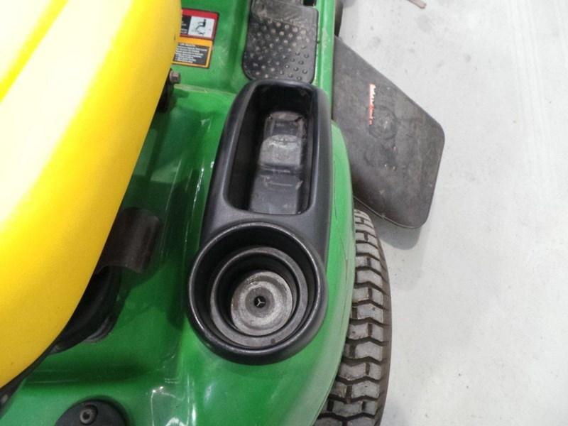 JOHN DEERE L111 RIDE ON MOWER