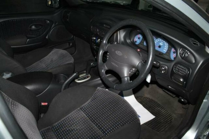 2001 FORD FALCON XR6 VCT AUIII