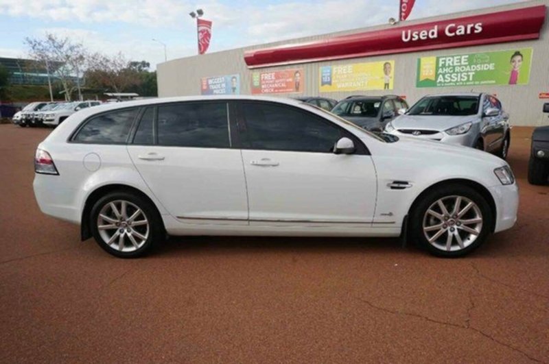 2011 HOLDEN CALAIS VE II