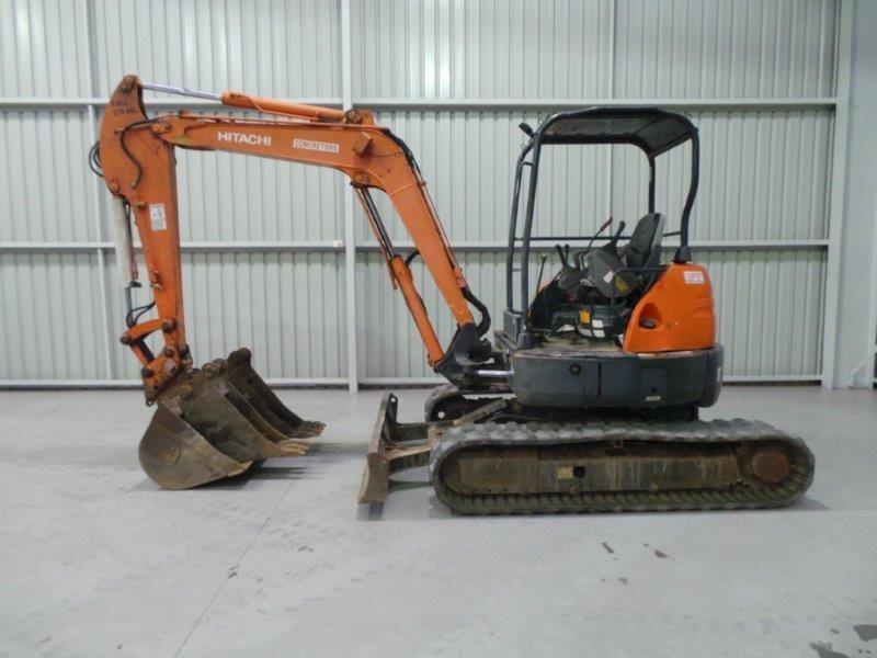 2004 HITACHI ZX50U