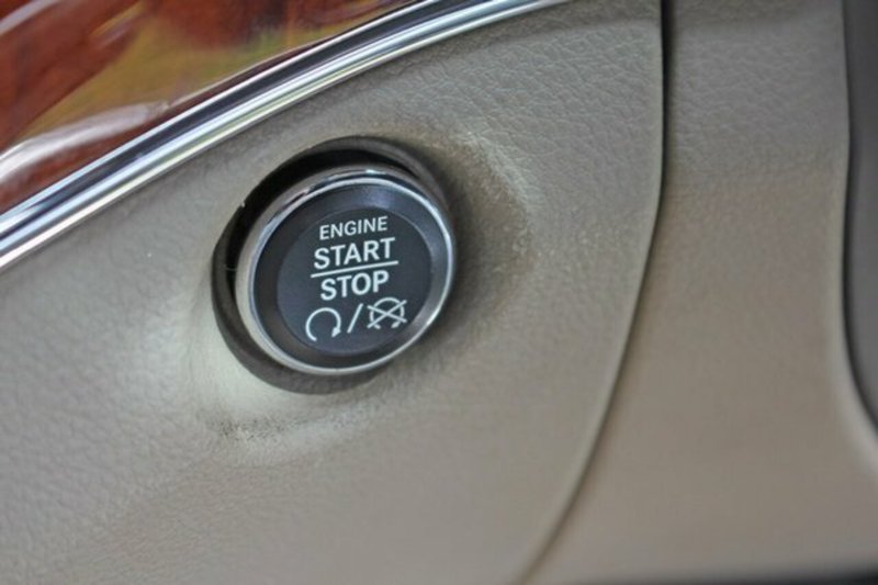 2012 JEEP GRAND CHEROKEE OVERLAND (4x4) WK MY12