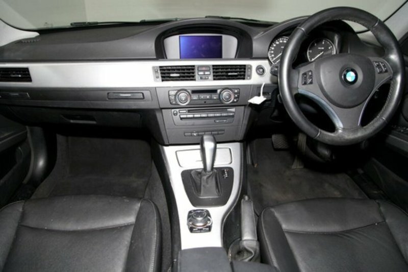 2011 BMW 320D Lifestyle Touring Steptronic E91 MY11