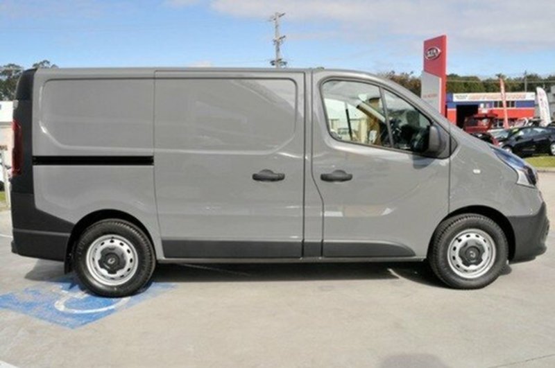 2017 RENAULT TRAFIC SWB X82 MY17
