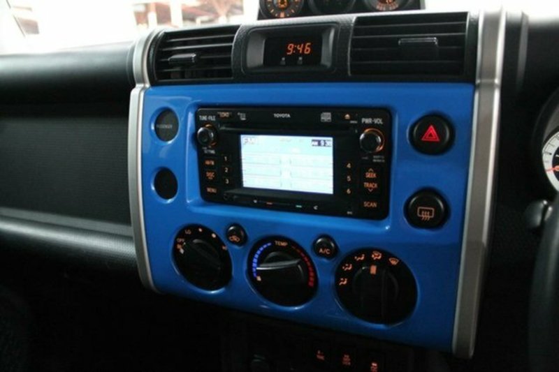 2011 TOYOTA FJ CRUISER GSJ15R