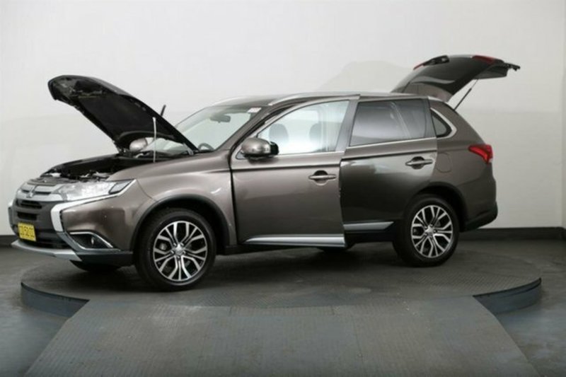 2016 MITSUBISHI OUTLANDER LS (4x2) ZK MY16