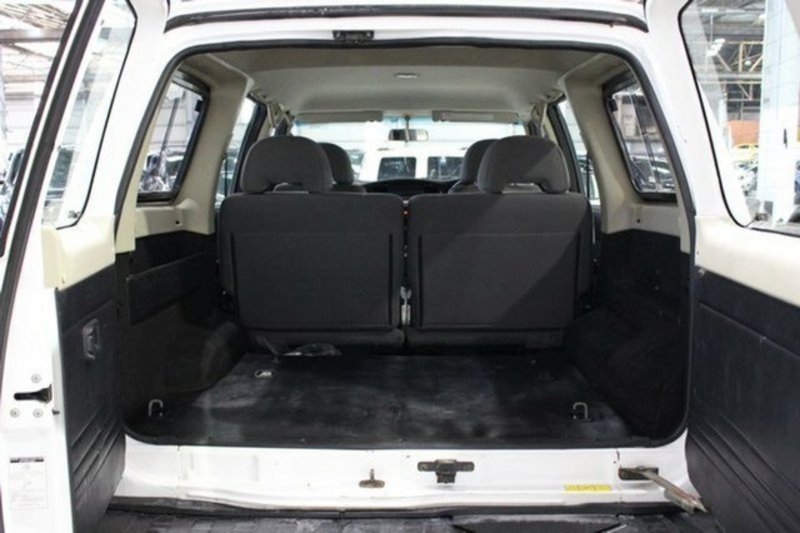 2006 NISSAN PATROL DX (4x4) GU IV