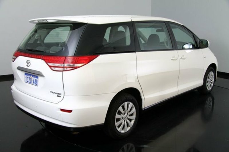 2006 TOYOTA TARAGO GLi ACR50R