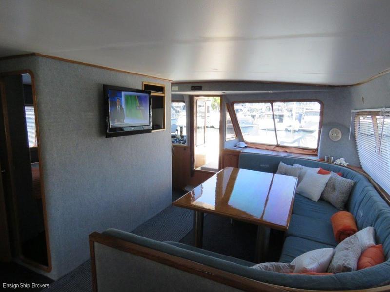 Explorer 40 Powercat