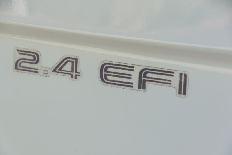 2003 TOYOTA HIACE COMMUTER RZH125R
