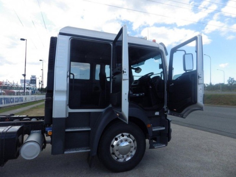 2012 MAN TGM 18:340 4X2 DUAL CAB Truck