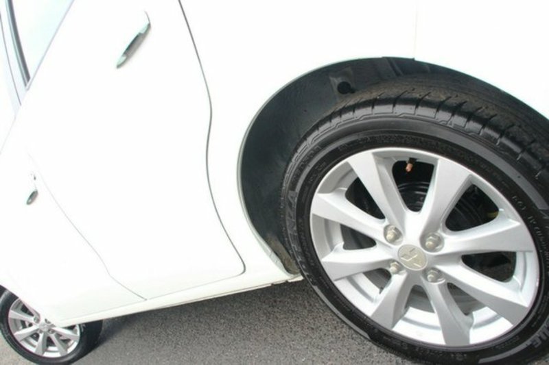 2013 MITSUBISHI MIRAGE LS LA