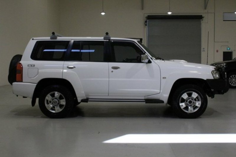 2011 NISSAN PATROL ST (4x4) MY11 UPGRADE