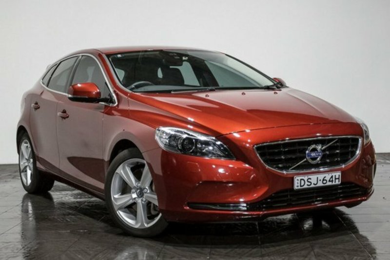 2015 VOLVO V40 T4 LUXURY M MY15