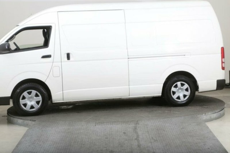 2014 TOYOTA HIACE SLWB KDH221R MY14