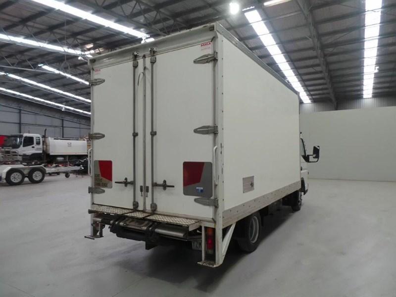 2012 FUSO CANTER 515