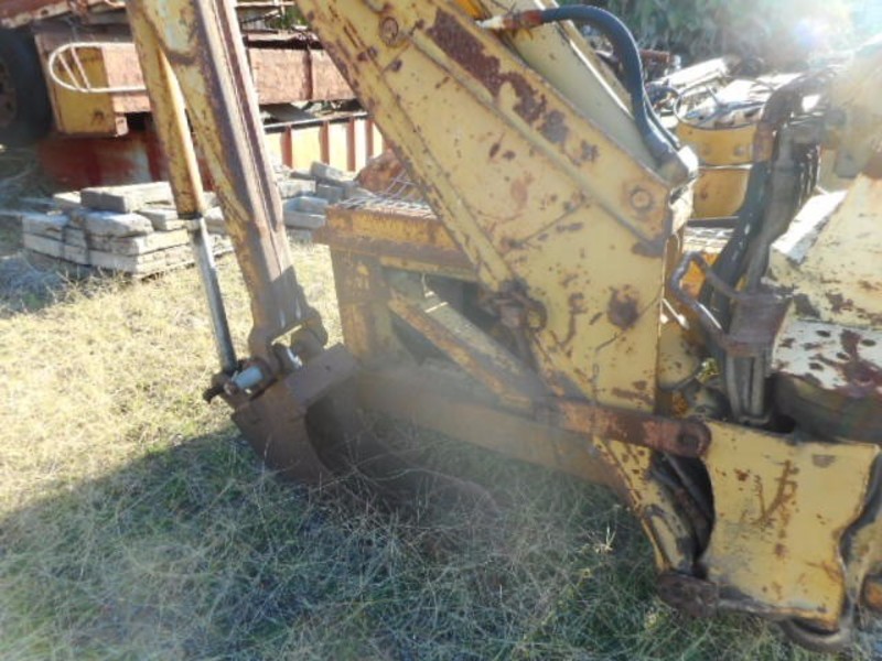 MASSEY FERGUSON 40 Massey Ferguson 40 Backhoe 40 Tractor