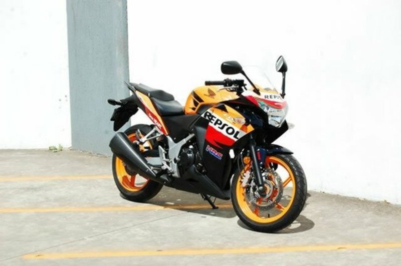2013 HONDA 250CC CBR250R REPSOL (ABS)