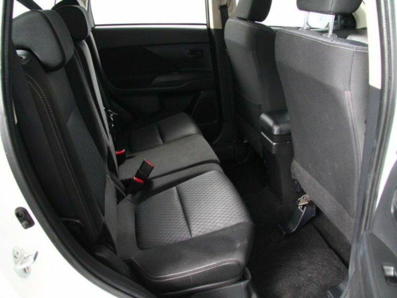 2014 MITSUBISHI OUTLANDER ES (4x4) ZJ MY14.5