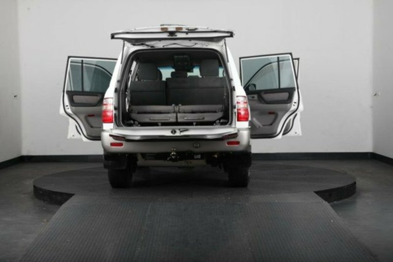 2003 TOYOTA LANDCRUISER GXL (4x4) UZJ100R