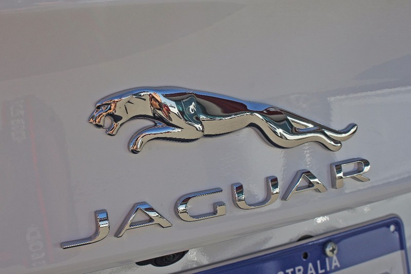 2015 JAGUAR XE 25T PRESTIGE X760