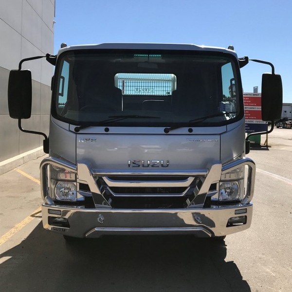 2017 ISUZU NPR 45 155 TRADEPACK NPR 45 155 Truck