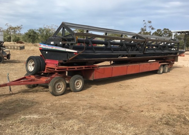 Case IH 2388 Harvester Header