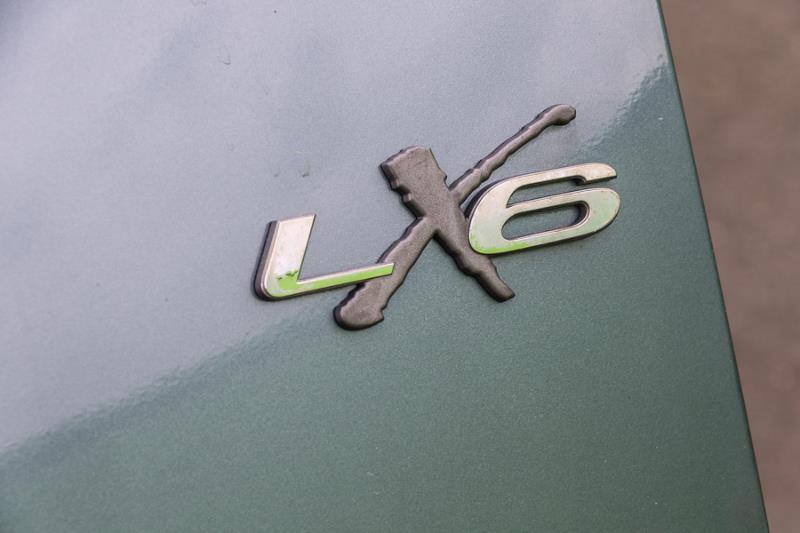 2005 HOLDEN ADVENTRA