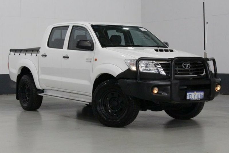 2013 TOYOTA HILUX SR (4x4) KUN26R MY12