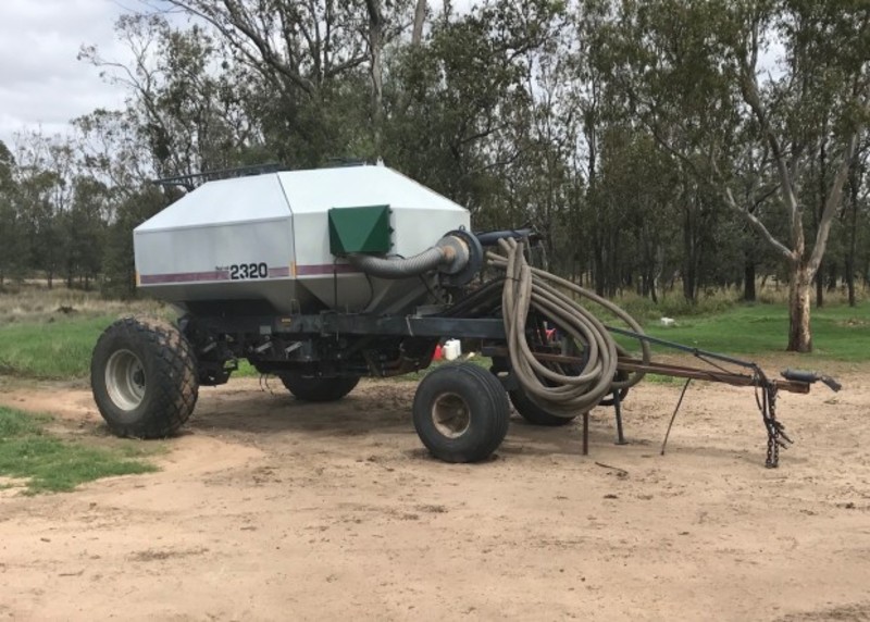 Flexicoil 2320 air seeder cart