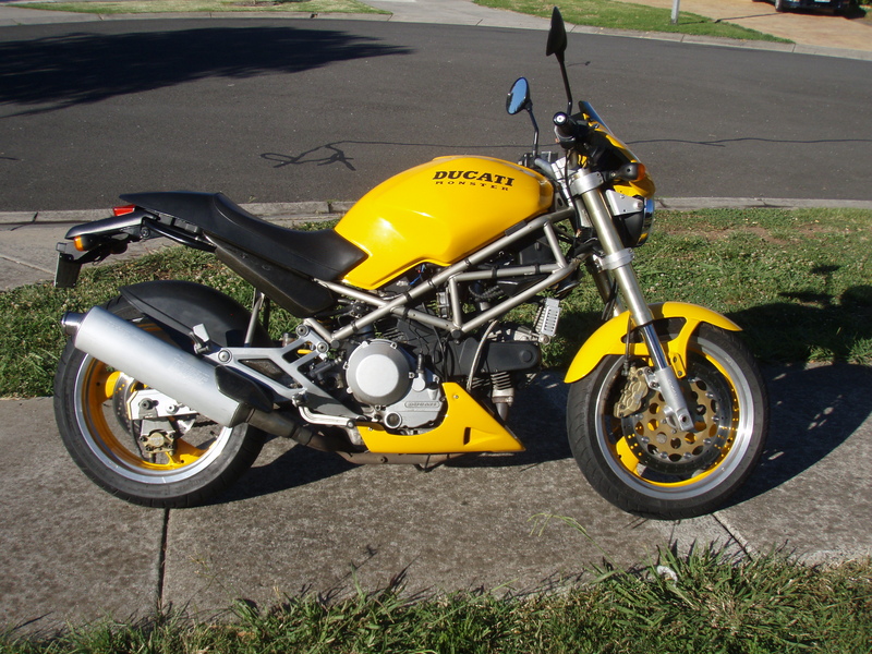 1994 DUCATI MONSTER 900