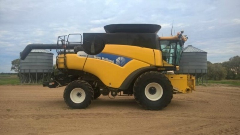2011 NEW HOLLAND CR9080 CR9080 HarvesterHeader