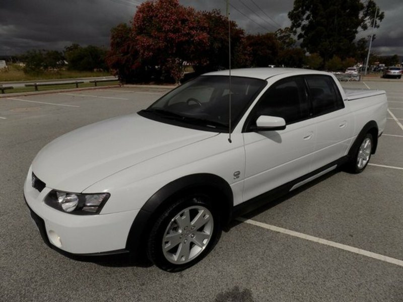 2004 HOLDEN CREWMAN CROSS 8 VYII